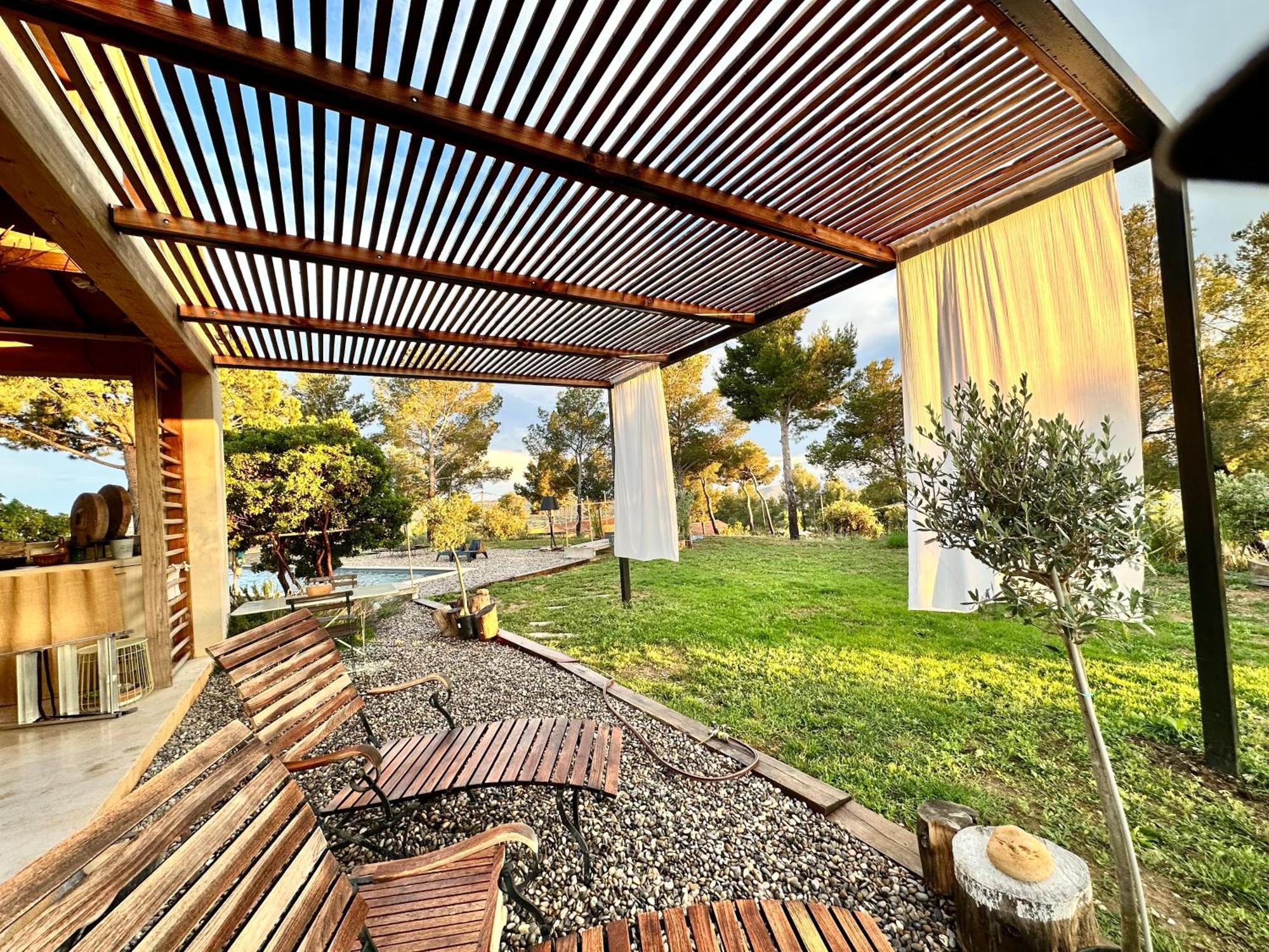 Simple Home La Cadiere-d'Azur Exterior foto